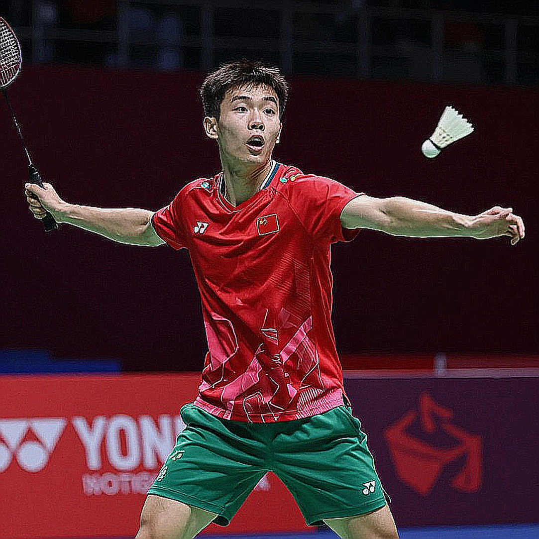 Alwi Farhan tập cùng Kento Momota trước Asian Games 2026: một buổi tập cuối và một khoảng trống dữ liệu