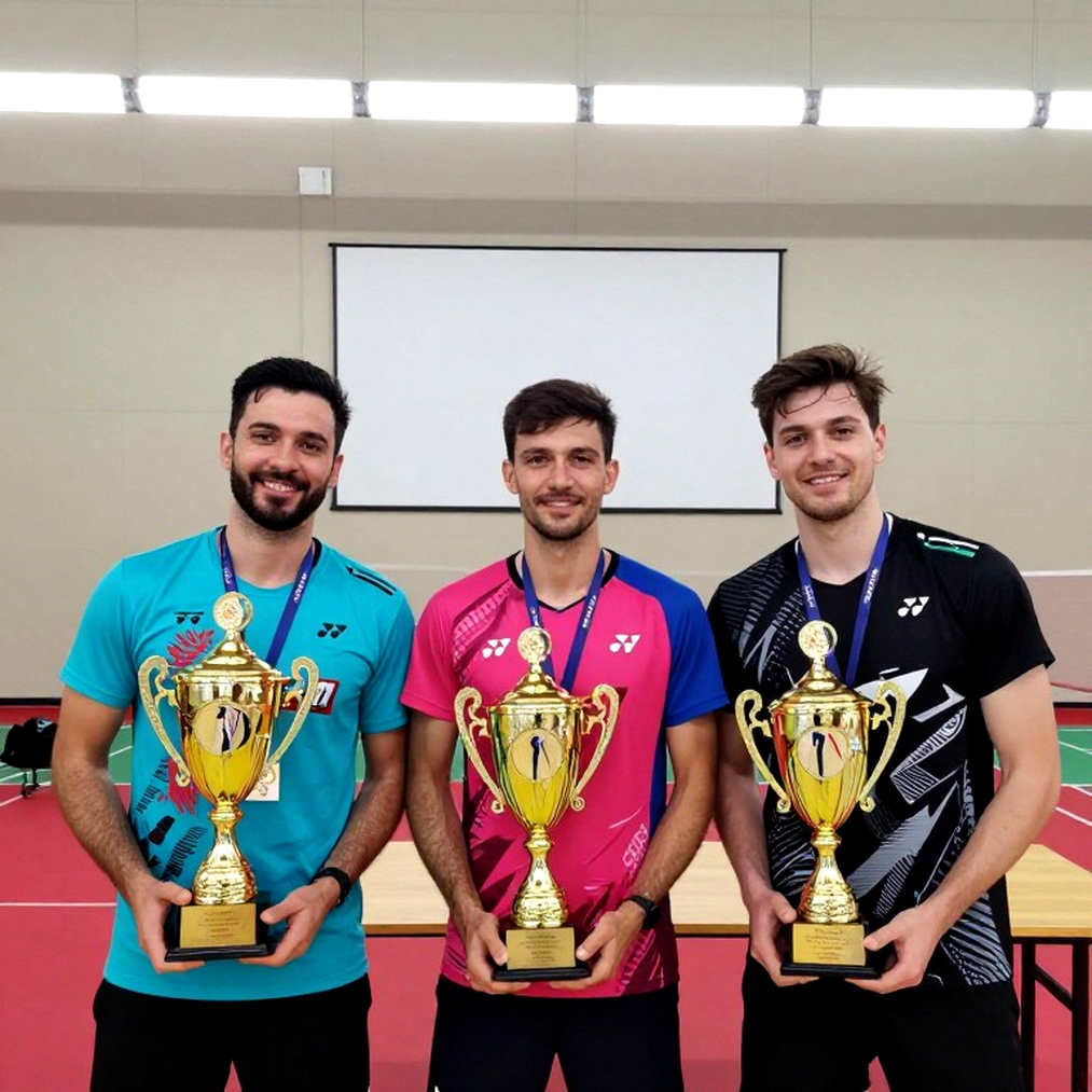 Kumamoto Masters Japan 2026: Lý Thi Phong dẫn đầu đơn nam Trung Quốc, Thạch Vũ Kỳ rút lui và khoảng trống chưa có lời giải