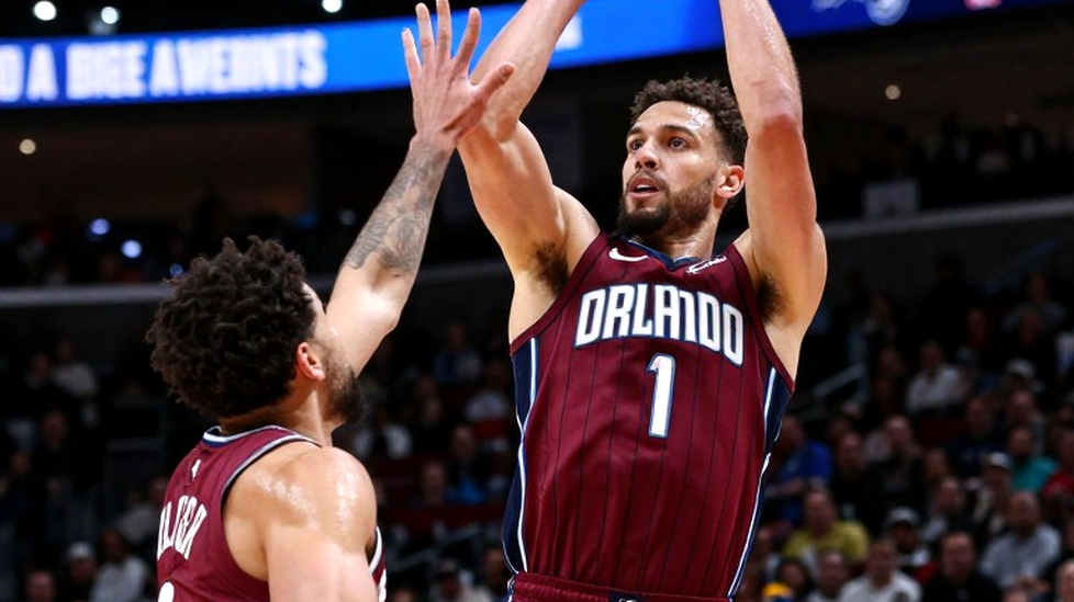 101-87 và điều khoản không ai đọc: Joventut lật đổ Barcelona ở Supercopa Endesa